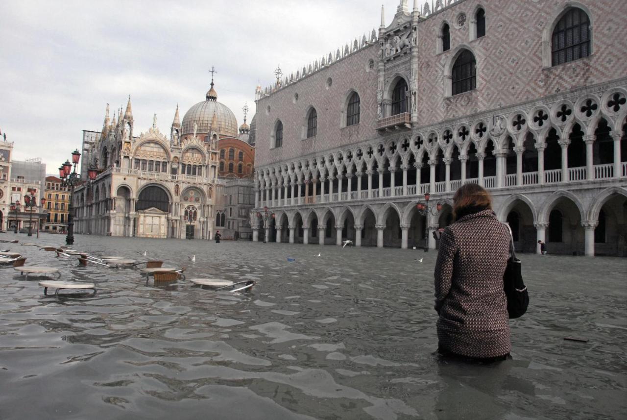 Raggio Di Sole Dietro Piazza San Marco Венеція Екстер'єр фото